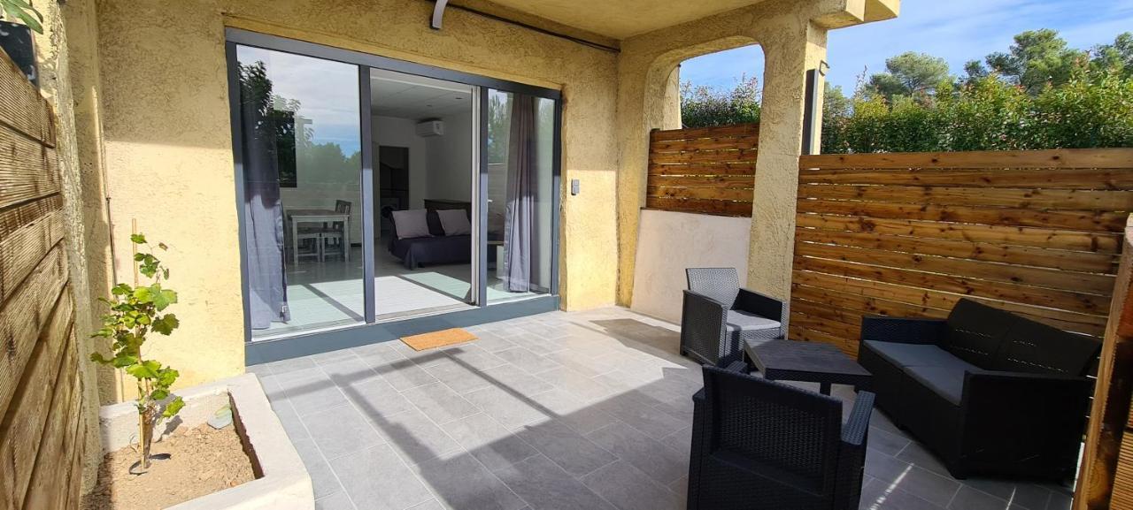 Ferienwohnung O Phil Du Vent' Ventabren Exterior foto